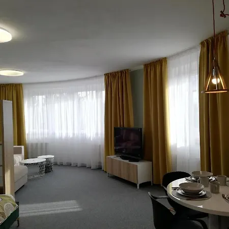 Apartman Mymara No3 *