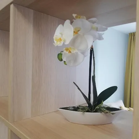 Mymara No3 Apartment *